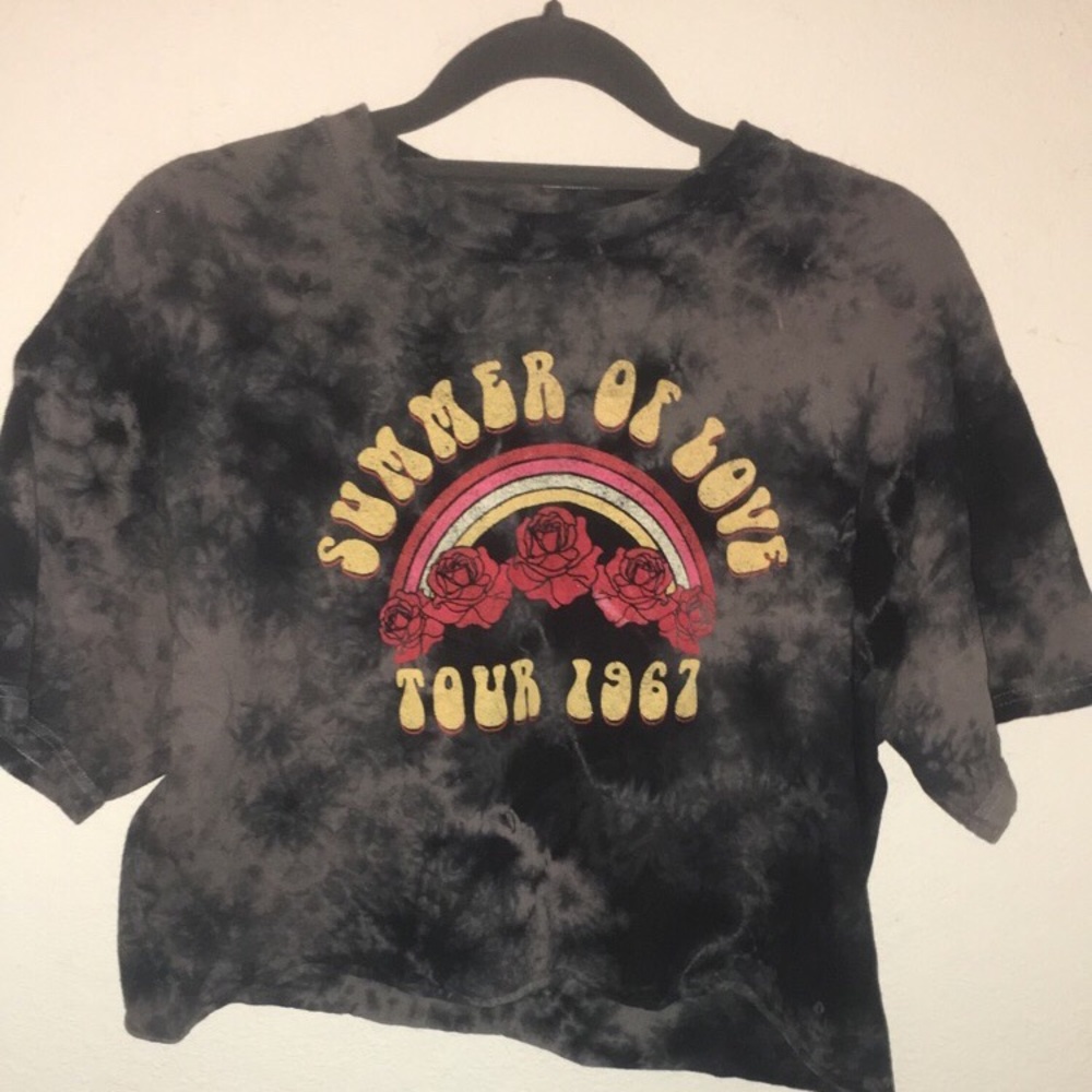 Cute fashion nova crop!